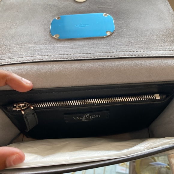 New Valentino bag with chain strap - Picture 4 of 7